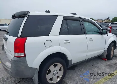 2004 Saturn Vue z USA, uszkodzony, nr VIN 5GZCZ53434S818300